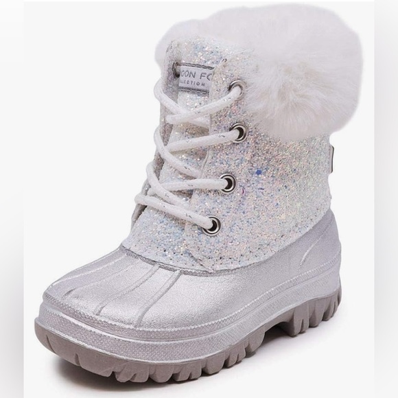London Fog Other - London Fog Lil Tadley duck boot in white glitter and silver.  EUC